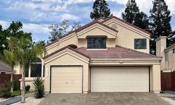 Elk Grove House | Family-Friendly 4-Bedroom Home Near Wineries and Casino