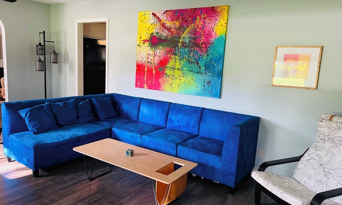 Bastrop House | Spacious 4bedroom in charming downtown Bastrop for gathering w family & friends