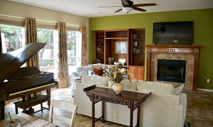 Lower Basin Lake Travis House | Tranquil 4BR Retreat with Spa and Hot Tub in NW Austin