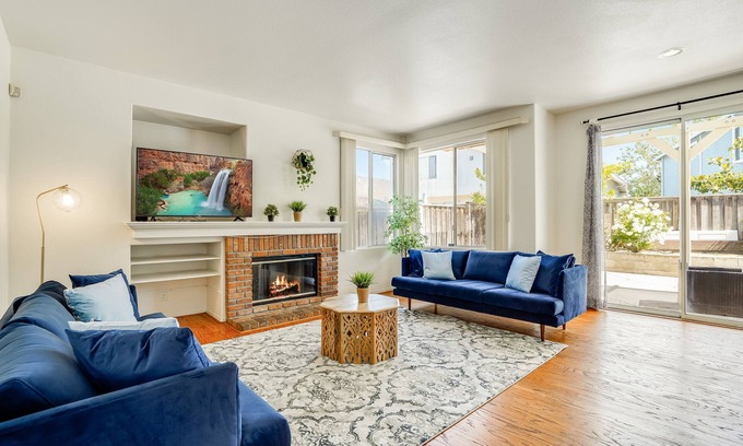 Tennyson - Alquire House | Family-Friendly 4BR Home with Private Yard in SF Bay Area