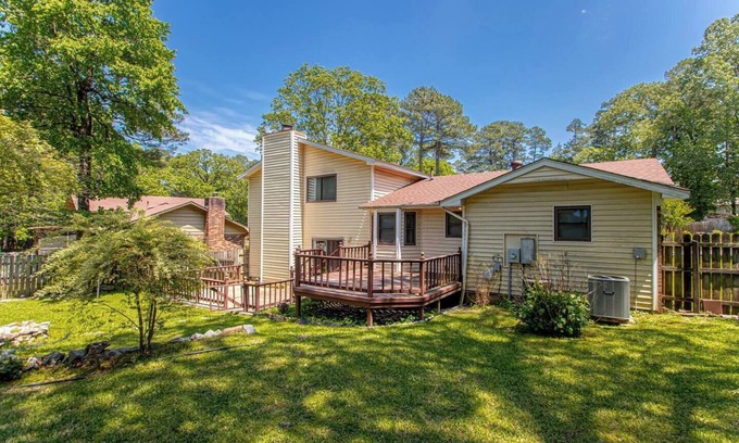 Ferndale House | Pet-Friendly 4BR Home Just 20 Minutes from Downtown
