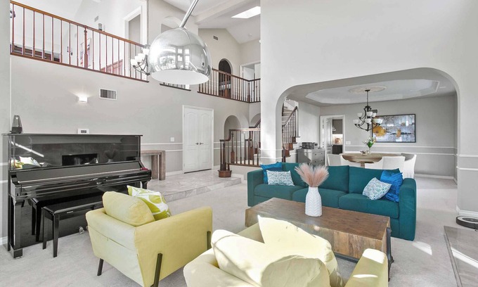 Yorba Linda House | Spacious 4BR Home|Pool Access|Modern Amenities| Yorba Linda|Laundry Room #42033