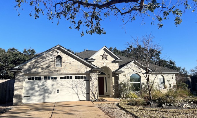 Anderson Mill West House | Family-Friendly 4BR House in North Austin / Cedar Park