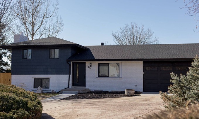 Denver House | Spacious 4BR Near Downtown Patio & EV Charger