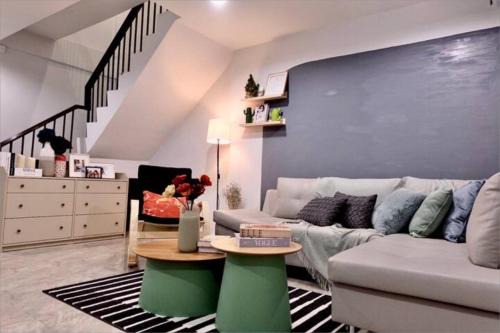 Phra Khanong Apartment | Family-Friendly CozyHouse Near BTS Onnut - Rated 10/10