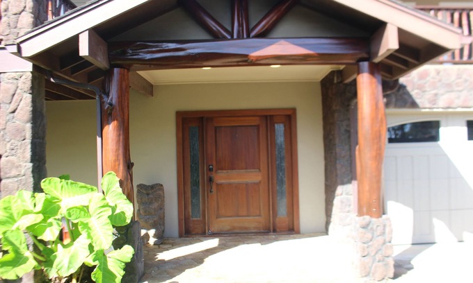 Laie House | Elegant 5-Bedroom Home Steps from Hukilau Beach with Ocean Views