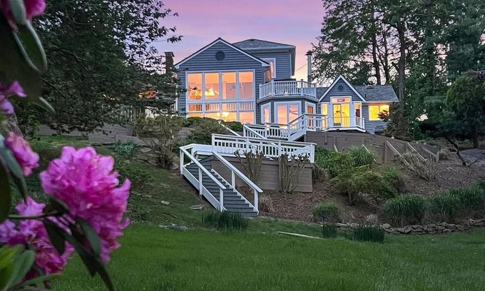 Croom House | Waterfront Oasis with Private Dock, Pool & Spa - Rated 9.8