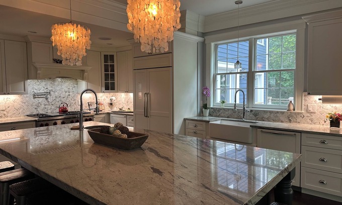 Waban House | Spacious 5-bedroom house with theatre and gym