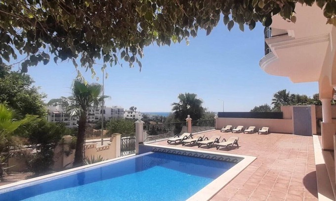 Porto de Mos House | Exceptional 5 Bedroom Villa Girassol with Ocean View