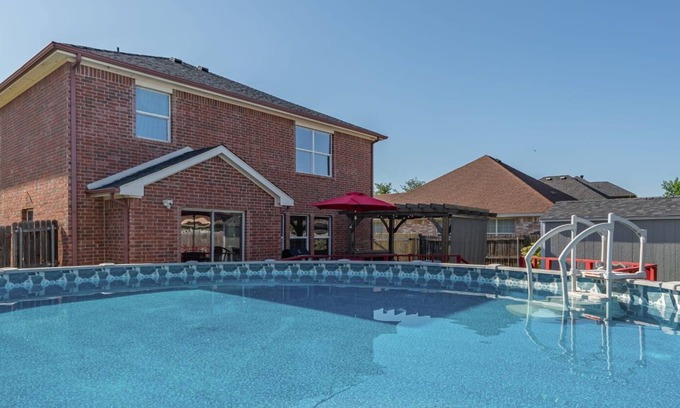 Grand Prairie House | Impressive 5BR Villa with Pool, Sauna & Hot Tub Retreat