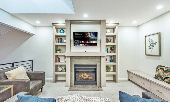 Cottonwood Heights House | Cozy 5-BR Retreat with Indoor Fireplace & Family-Friendly Amenities
