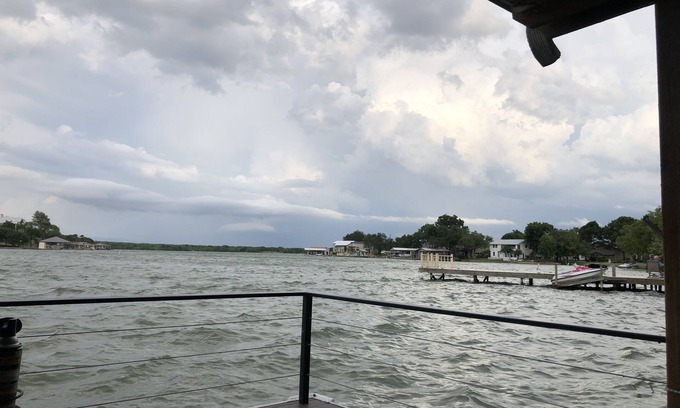 Granite Shoals House | Family-Friendly 6-Bedroom House with Ocean View on Lake LBJ