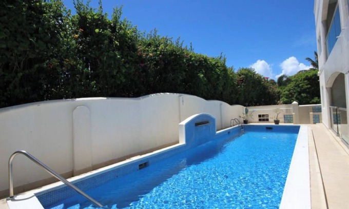 West Coast Villa | Spacious 6-bedroom villa with POOL in charming Christ Church with WiFi, AC