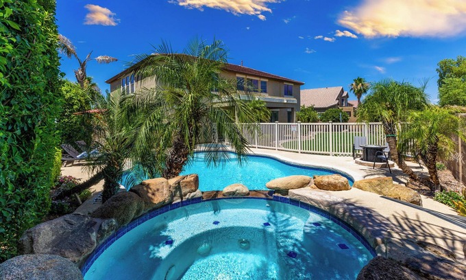 San Tan Ranch House | Guest Rated 10/10: 6BR Oasis with Pool & Game Room