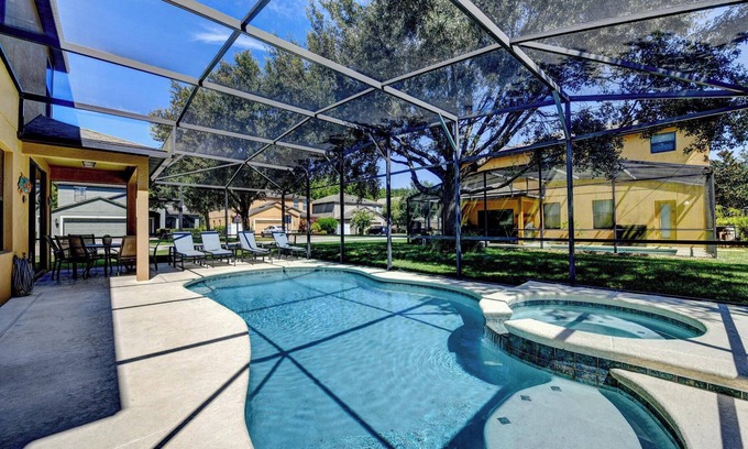 Cypress Pointe Villa | Spacious 6BR Villa w/Pool, Game Room & Loft – 15 Mins to Disney