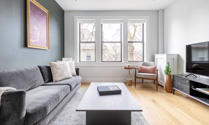 Brighton Apartment | Modern Allston 2BR with Kitchen and Breakfast Included