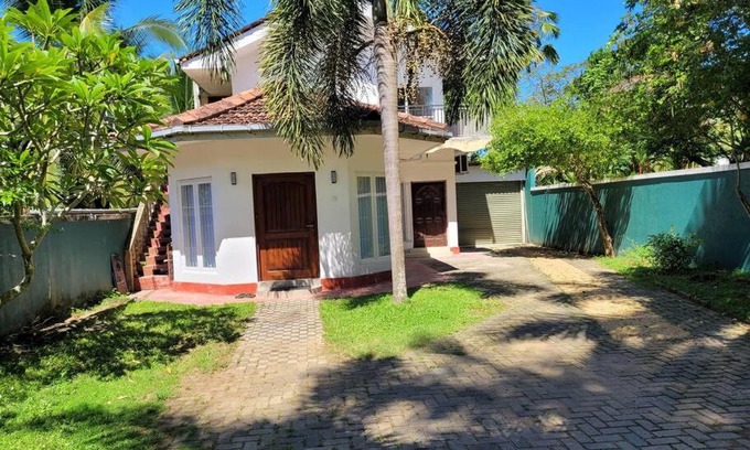 Thalpitiya House | Coastal Holiday Home Ideal for Families and Relaxation