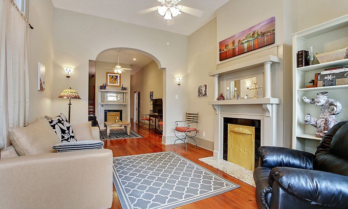 West Riverside House | Cozy Retreat with Pet-Friendly Amenities Near Shops & Dining