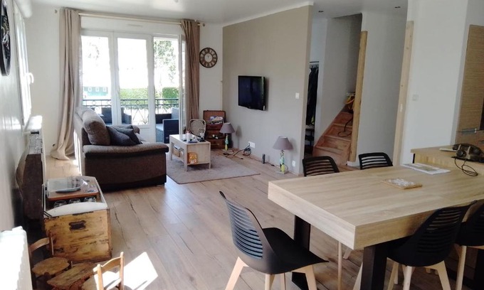 Sene House | Cozy 80m Family Home in Séné with Child-Friendly Amenities
