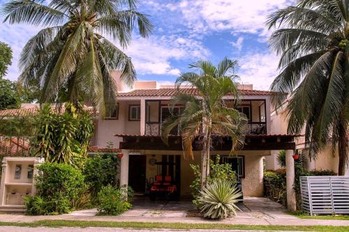 Playacar House | Relax at Casa Linda with Pool and Private Beach Access