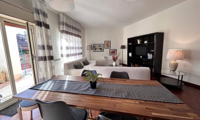 Catania City Centre House | Elegantly Designed 2-Bedroom Apartment in Catania Center