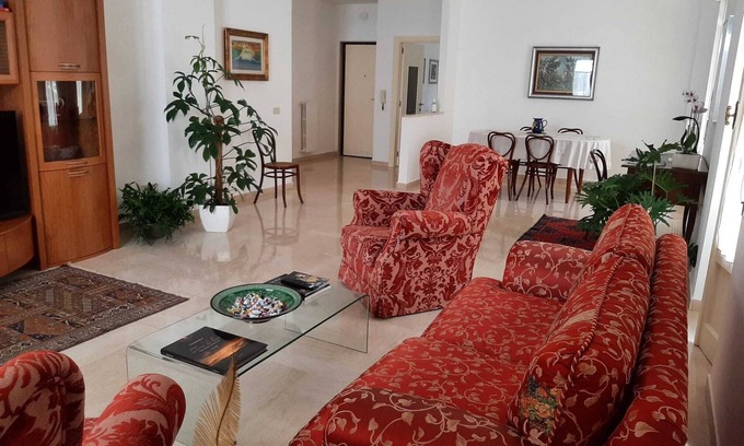 Municipio 2 Apartment | Elegant Apartment Near Russian Church with Family-Friendly Amenities