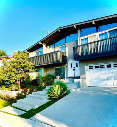 Thousand Oaks Villa | Spacious and Exclusive Oasis 6BR 3BA