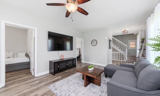 Fox Valley House | Family-Friendly Retreat Near Chicago Premium Outlets