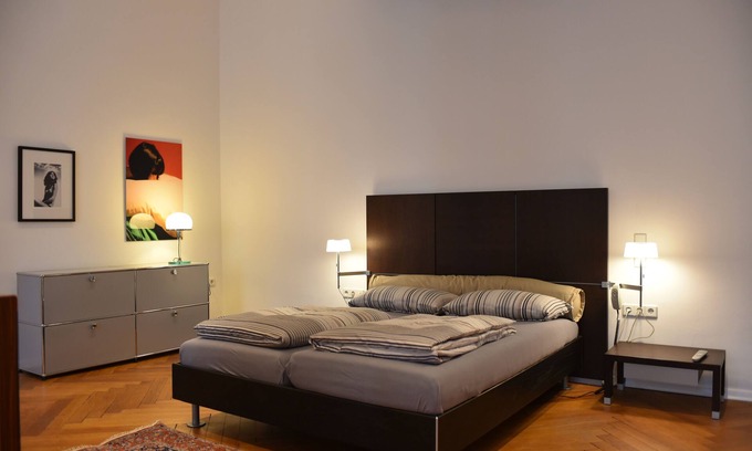 Wilmersdorf Apartment | Spacious Apartment with Breakfast Near Kurfürstendamm