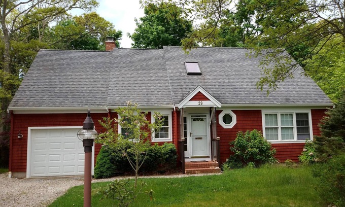 Woods Hole House | Modern Woods Hole Retreat for Family-Friendly Getaways