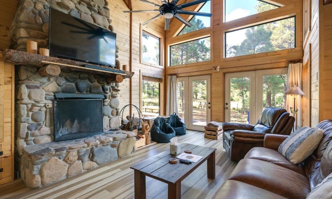 Pagosa Springs House | Tranquil Pagosa Springs Cabin with Deck & Hot Tub Awaits!
