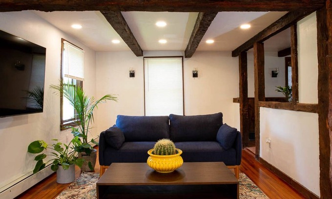 New Paltz House | Relaxing Retreat Near NYC: Pet and Child Friendly Stay