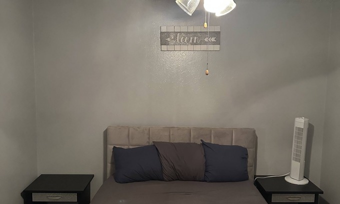 Dallas Apartment | Secluded 1BR Getaway with Kitchen & Child-Friendly Features
