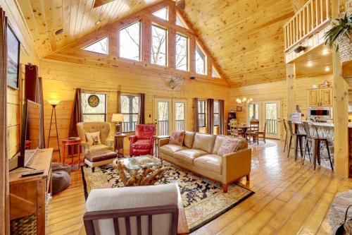 Maysville House | Relaxing Cabin Escape 25 Mi from Bentonville Awaits!