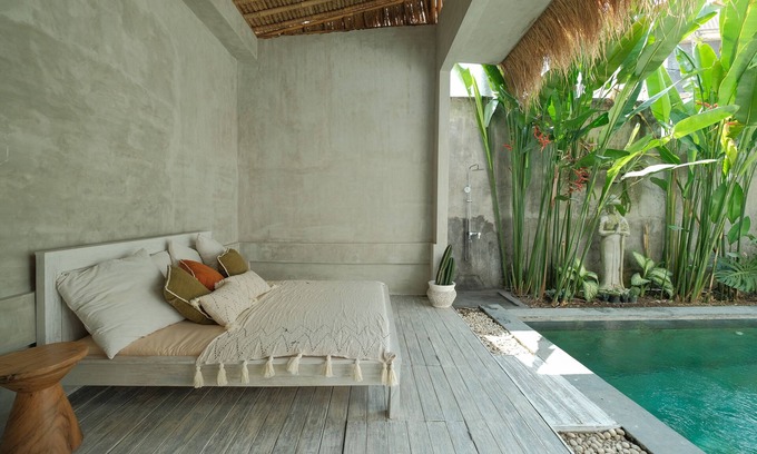 Babakan Villa | Beautiful Private Villa with Pool - Family and Pet Friendly