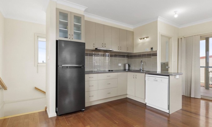 Indented Head House | Pet-Friendly 5-Bedroom Home with Garden and Ocean Views