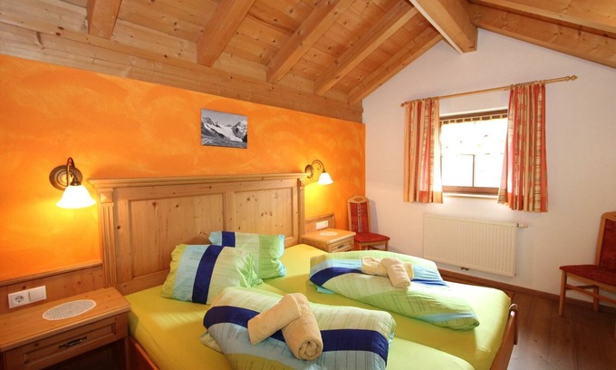 Huben Apartment | Relaxing Apartment in Längenfeld with Spa & Pet-Friendly Options