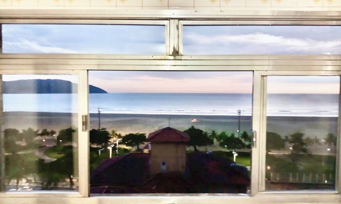 Pompeia Apartment | Beachside Apartment with Wi-Fi in Gonzaga's Heart