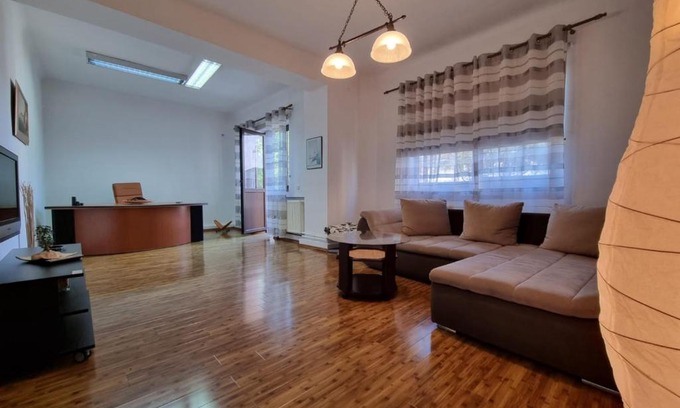 Bucharest City-Centre Apartment | Pet-Friendly Apartment in the Heart of Pta Romana