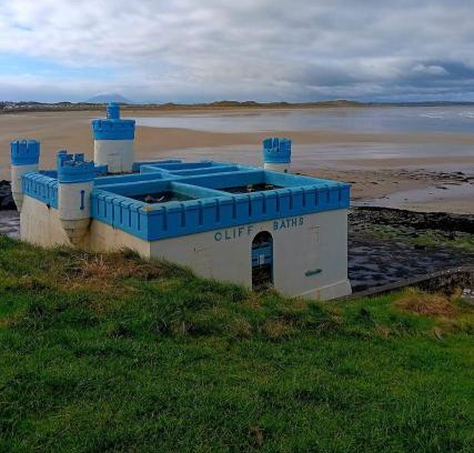Enniscrone Apartment | Spacious Apartment, Enniscrone