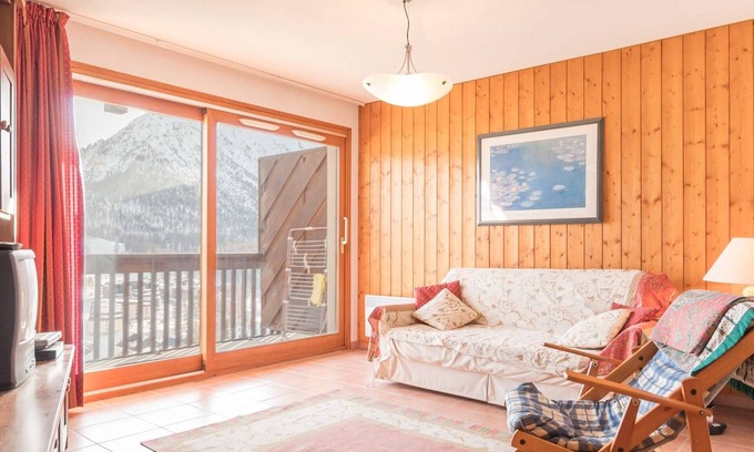 Montgenevre Apartment | Cozy Apartment Montgenèvre: Ideal for Families & Pets