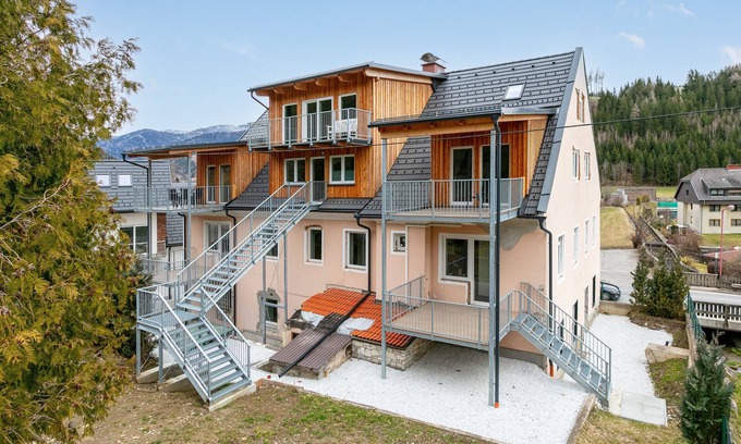 Moederbrugg Apartment | Cozy Apartment in Prime Ski and Hiking Location