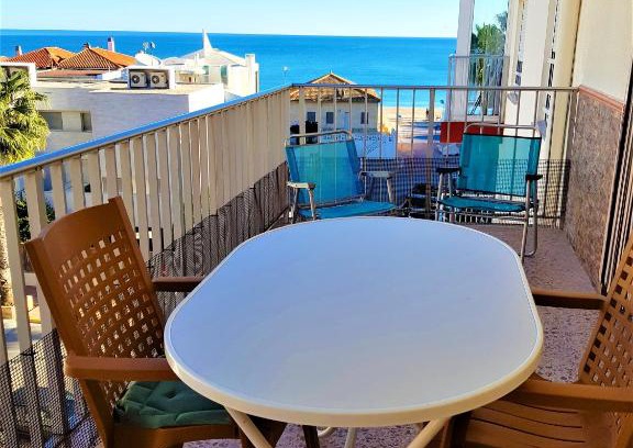 Tavernes de la Valldigna Apartment | Inviting Apartment in Tavernes de la Valldigna with Sea View