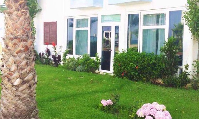 Restinga Smir Apartment | Beachside 2-Bedroom Apartment with Furnished Garden