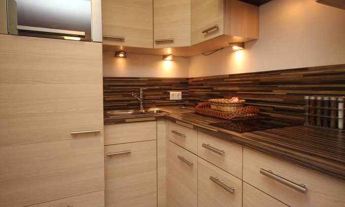 Kitzbuehel Apartment | Prime Apartment in Kitzbuhel Steps from Ski Lift & Breakfast