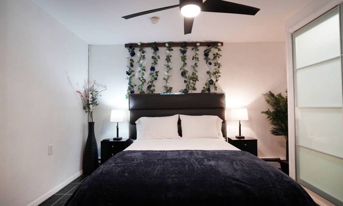 Queens Apartment | Spacious apartment in Long Island City with AC, WiFi