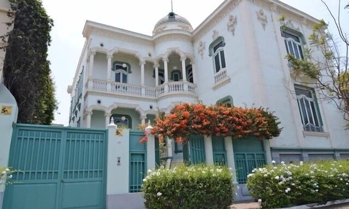 Barranco Apartment | Enchanting Apartment in Monumental Mansion Gardens