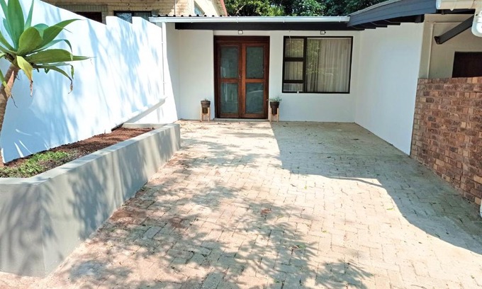 Mtunzini Apartment | Cozy Apartment in Zini with Ocean View & Pet-Friendly