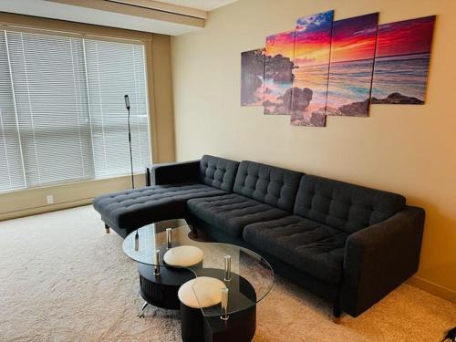 Haysboro Apartment | Family-Friendly Apartment Steps from Stampede & Train Station