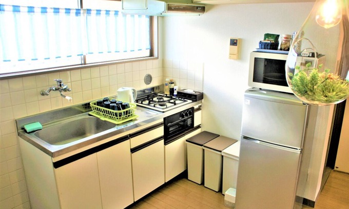 Itabashi Apartment | Bright Apartment in Sunshine City with Kitchen & Breakfast